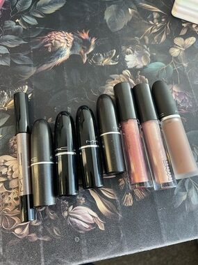 MAC lip bundle